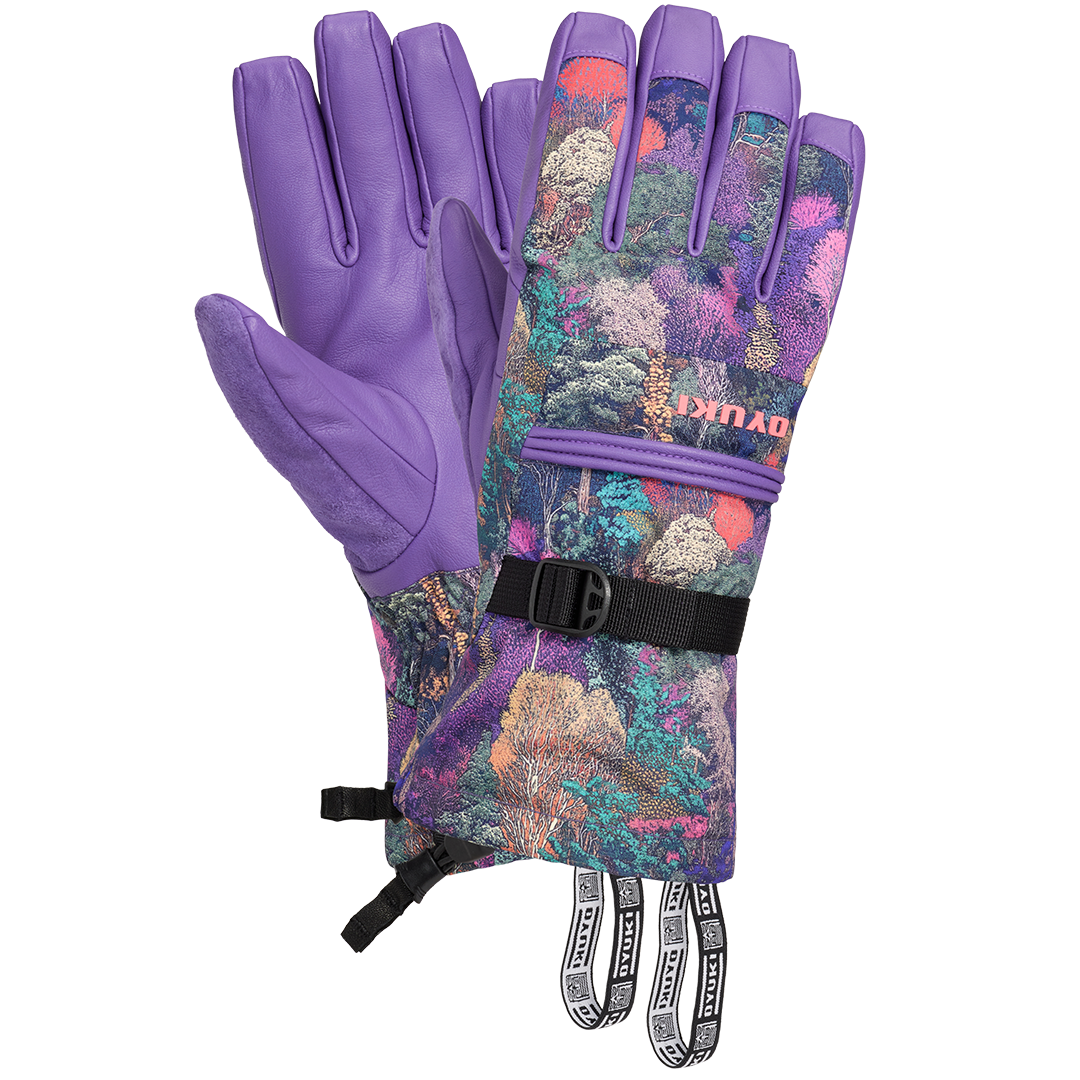 GLOVESMITTS_0123_EB-266214-