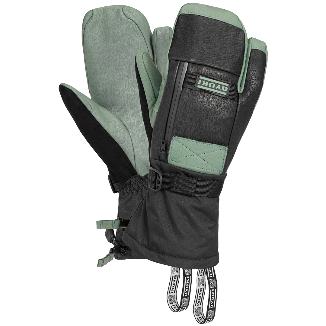 GLOVESMITTS_0148_EB-266212-