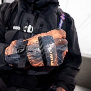 Yotei Gore-Tex Trigger Mittens